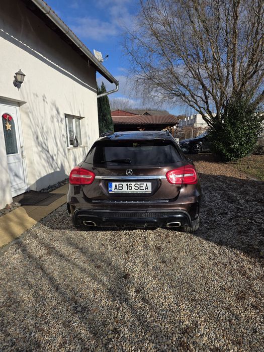Autoturism mercedes GLA