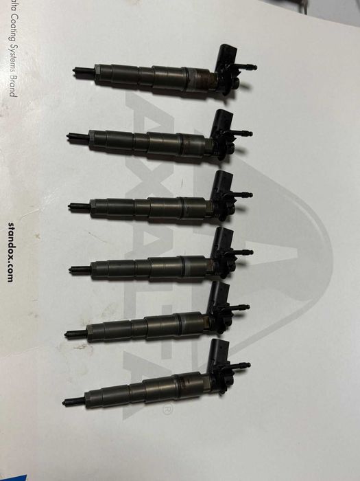 Injector injectoare BMW 3.5d 286 X3 X5 X6 cai cod 7796042 M57N2 M57