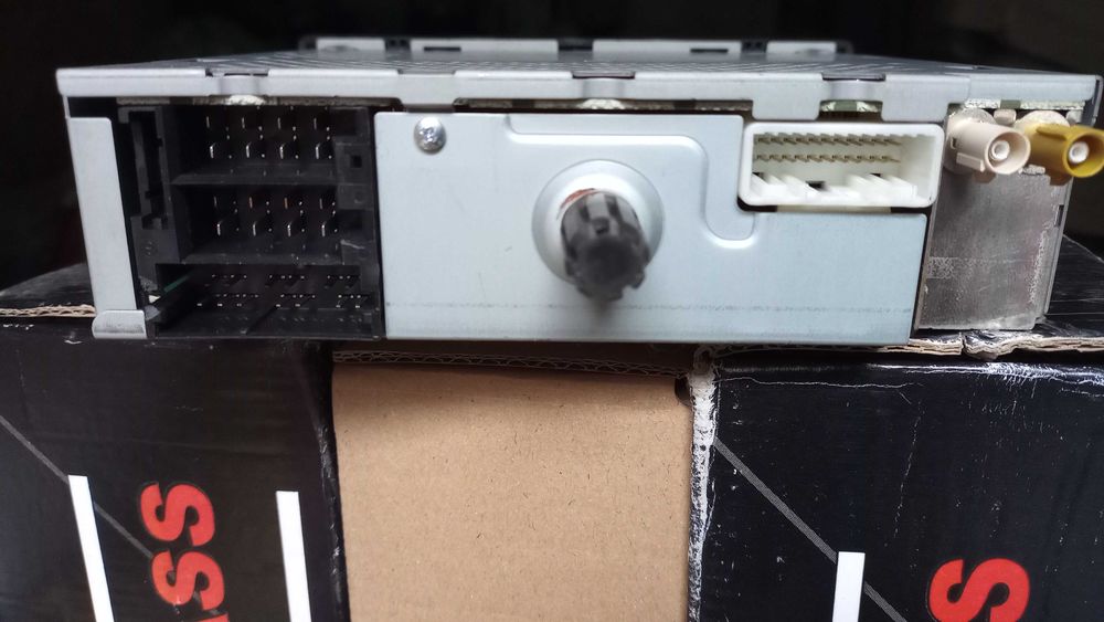 Amplificator audio radio tuner Renault Espace 4