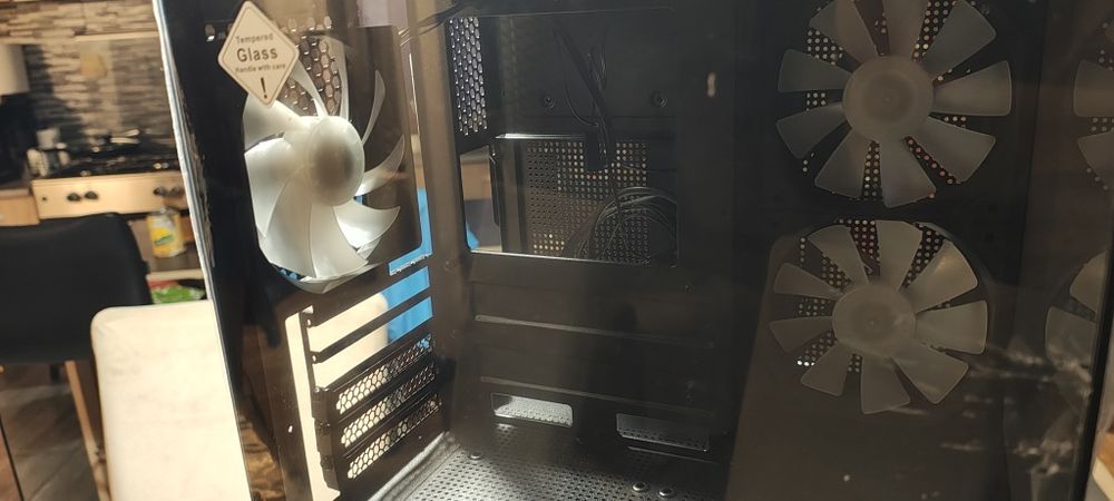 Carcasa pc noua, argb, 3 fan, sticla, cub