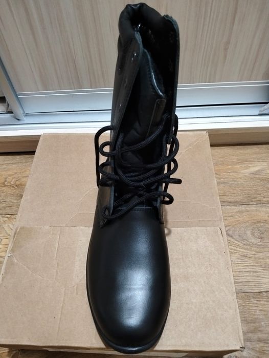 Берцы . Новый. Зима. 41 размер