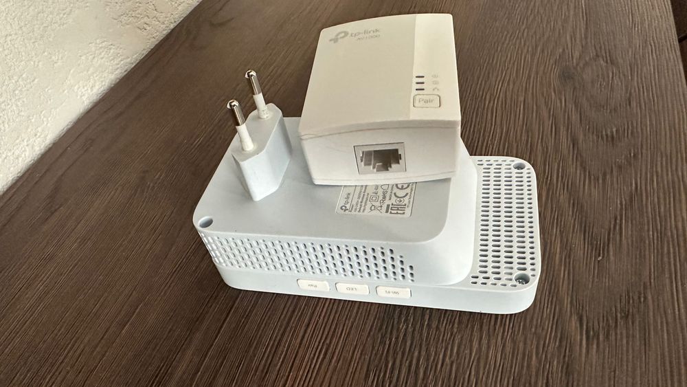 Powerline адаптер TP-Link KIT AV1000