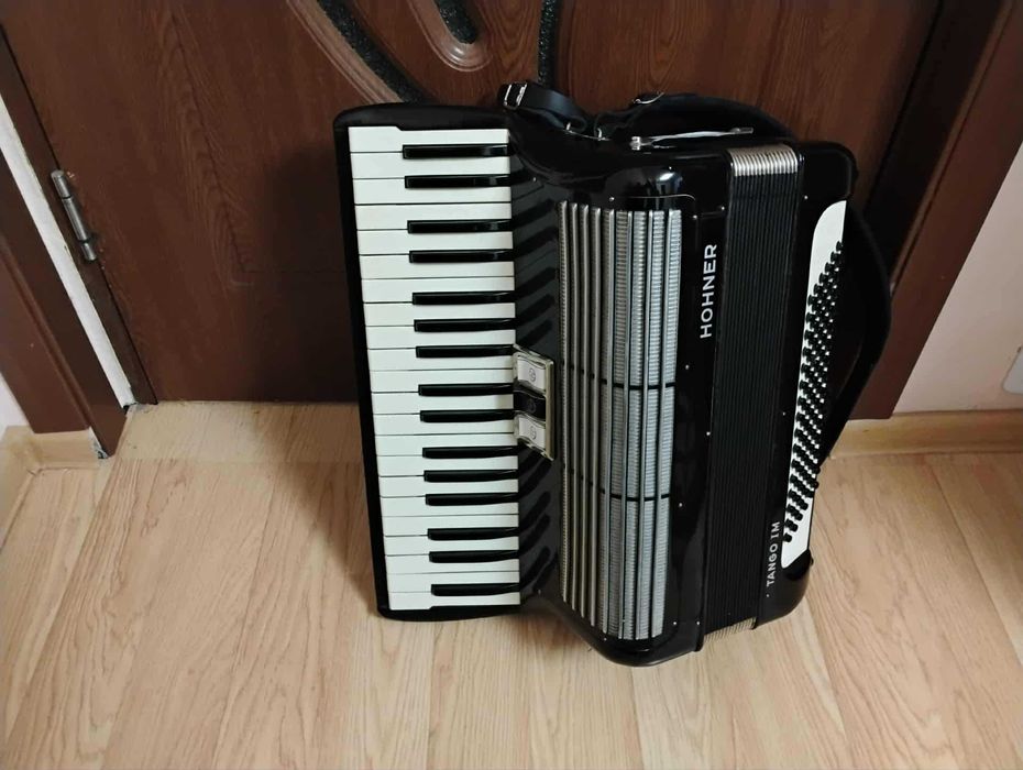 Acordeon Hohner Tango I M  96 Basi Impecabil