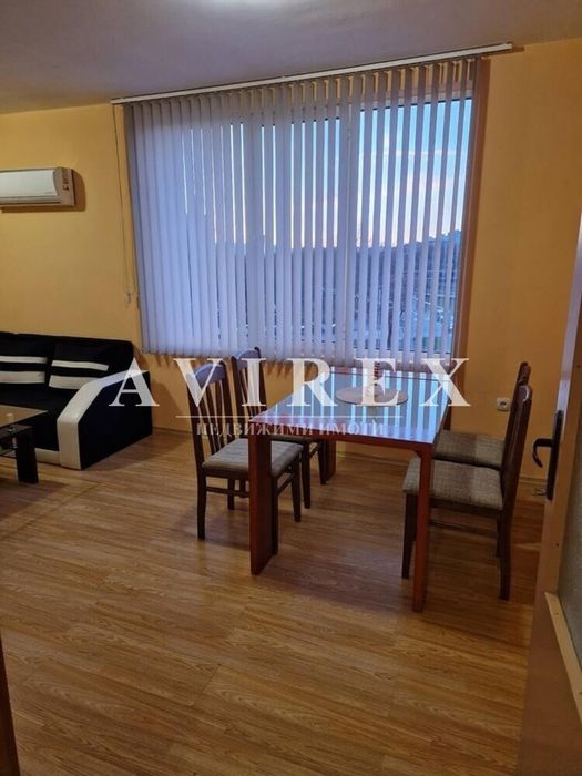 Дава се под наем Двустаен апартамент в Пловдив, Тракия - 70 кв.м за 348.84 € - Снимка #2