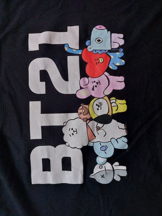 Tricou BT21 crop