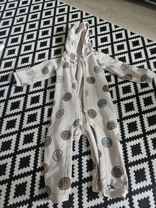 Отдаю детские вещи (на 1 год)