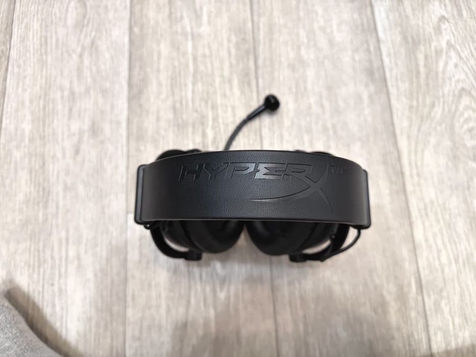 Продам наушники HyperX
