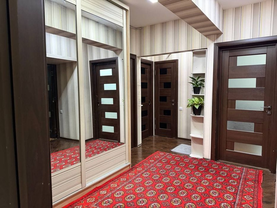 Продается квартира Юнусабад 10кв 4/1/9