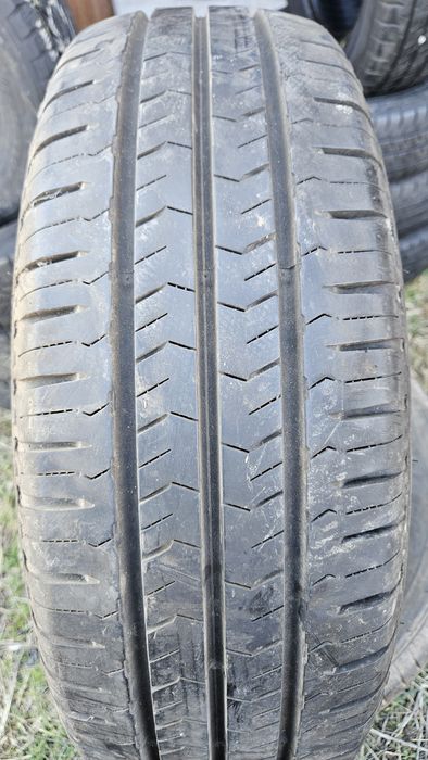 4бр гуми 215 70 15С нексен nexen
