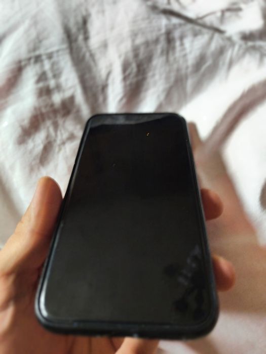 Iphone 11 128gb в добро състояние