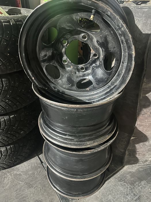 Продам комплект дисков  на R16