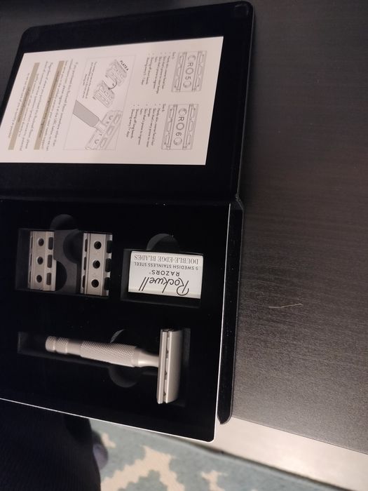 Aparat de ras Rockwell 6s