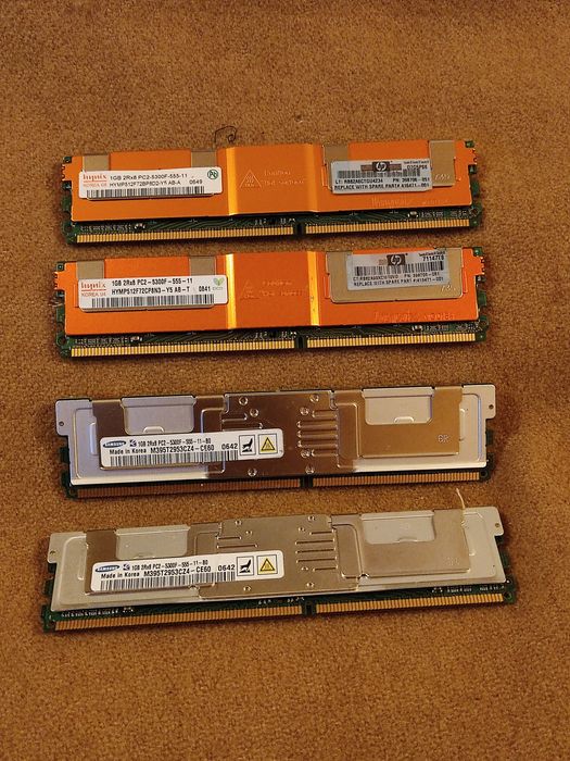 2Rx8 PC2-5300F-555-11  memorii