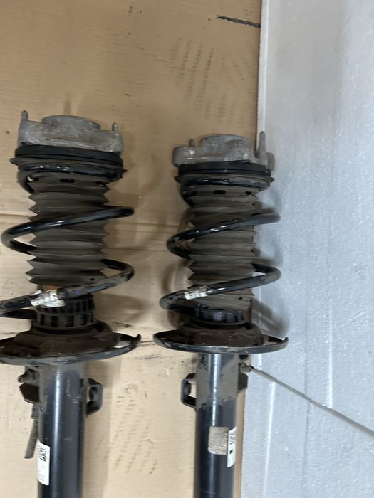 Amortizor / arc / flansa Bmw G20 G21 stanga / dreapta