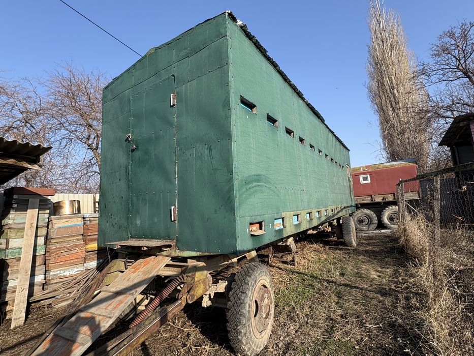 Пчелопавильон с зилом 131