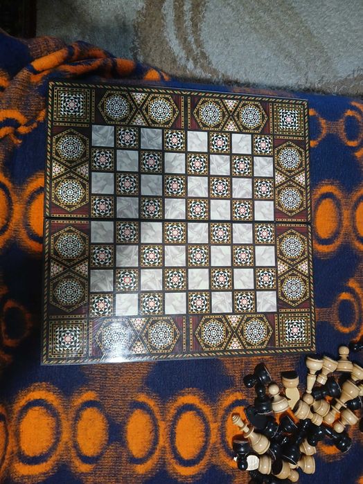 Сирийски Шах и табла