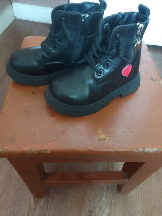 Продам одежду на 2 -4 годика