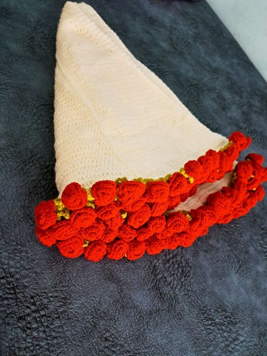 Qoʻlda toʻqilgan momiq pled