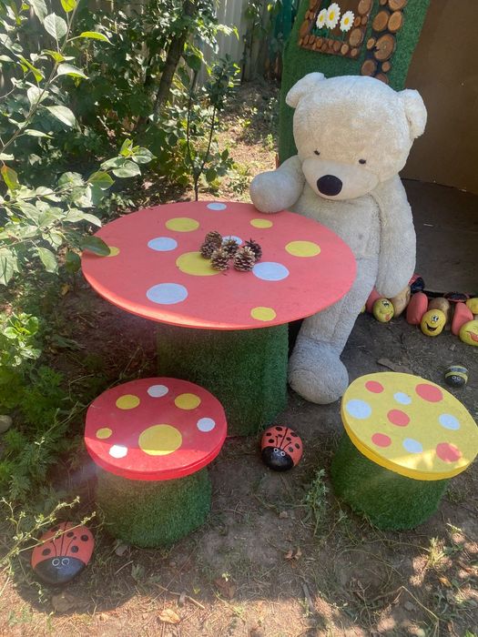 Детский домик грибок