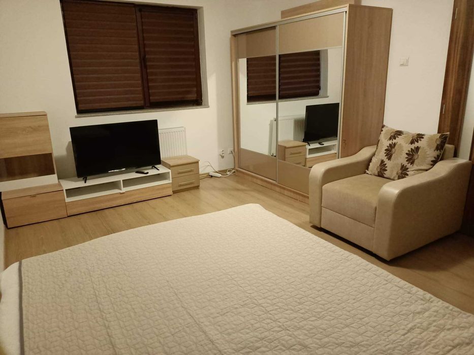 Închiriere apartament 2 camere, centrală proprie, Promenada, 1600 lei, 0774548558
