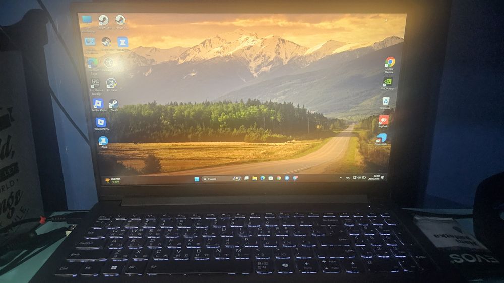 Noutbook  LOQ 15IAX9E rtx4050