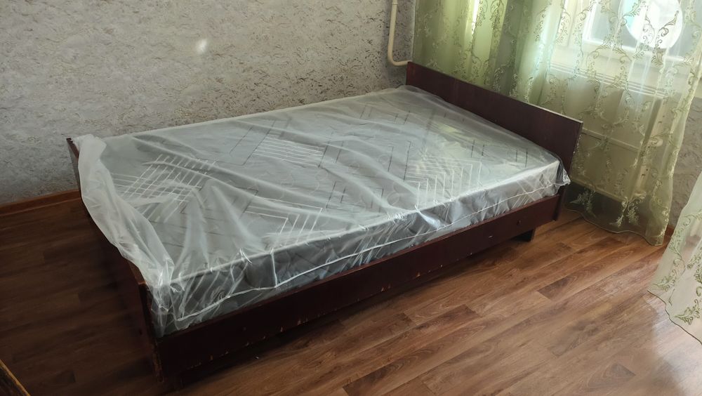 Кровать полуторка