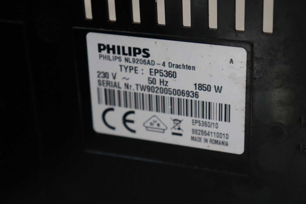 Aвтоматична кафемашина Philips EP5360/10, Series 5000, 5 напитки,  AquaClean, PianoBlack