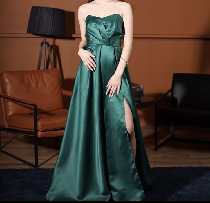 Продам платья.