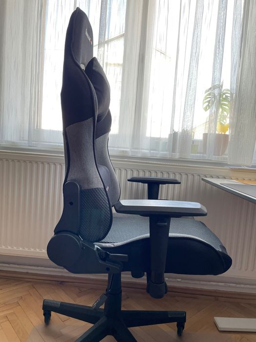 Scaun Gaming Huzaro Force 6.2 - stare impecabilă