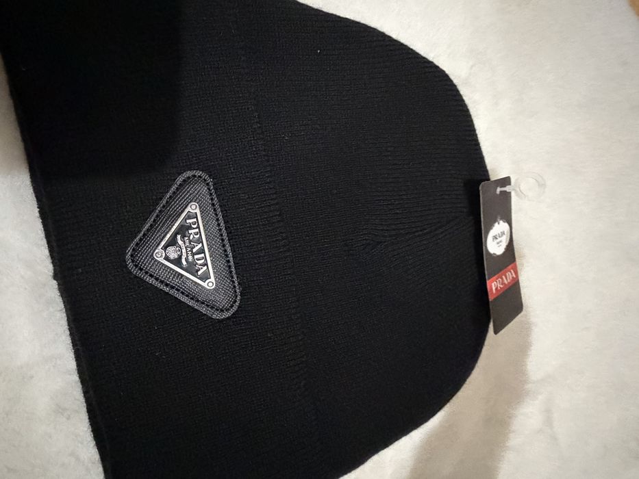 Fes unisex nou cu eticheta