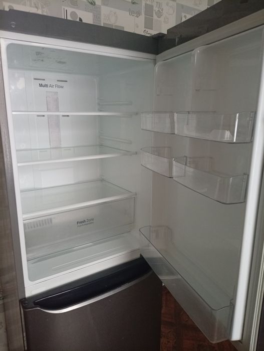 Продам холодильник