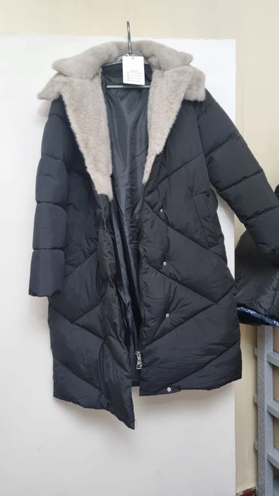 Продам пуховик женский