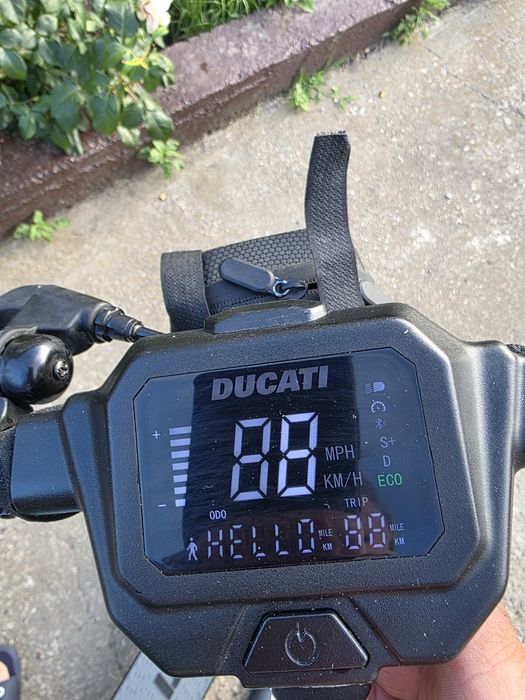 Trotineta Ducati Pro 2 Plus.