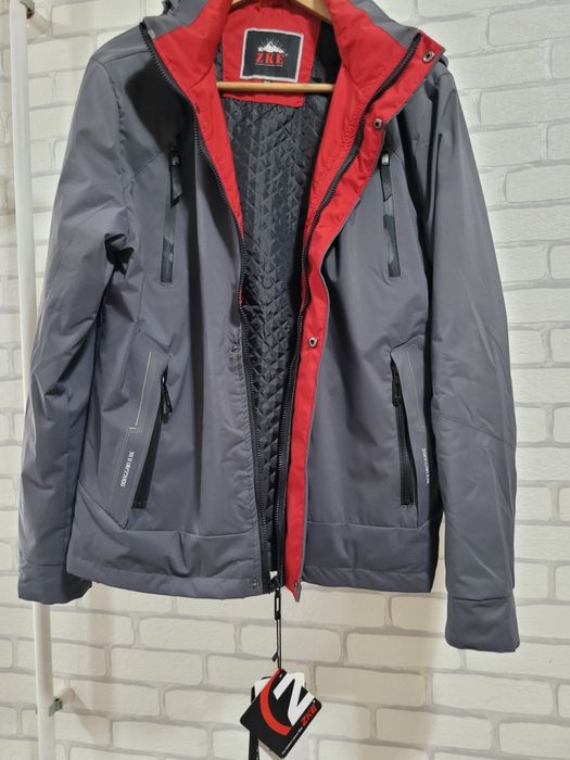 Демисезонная куртка