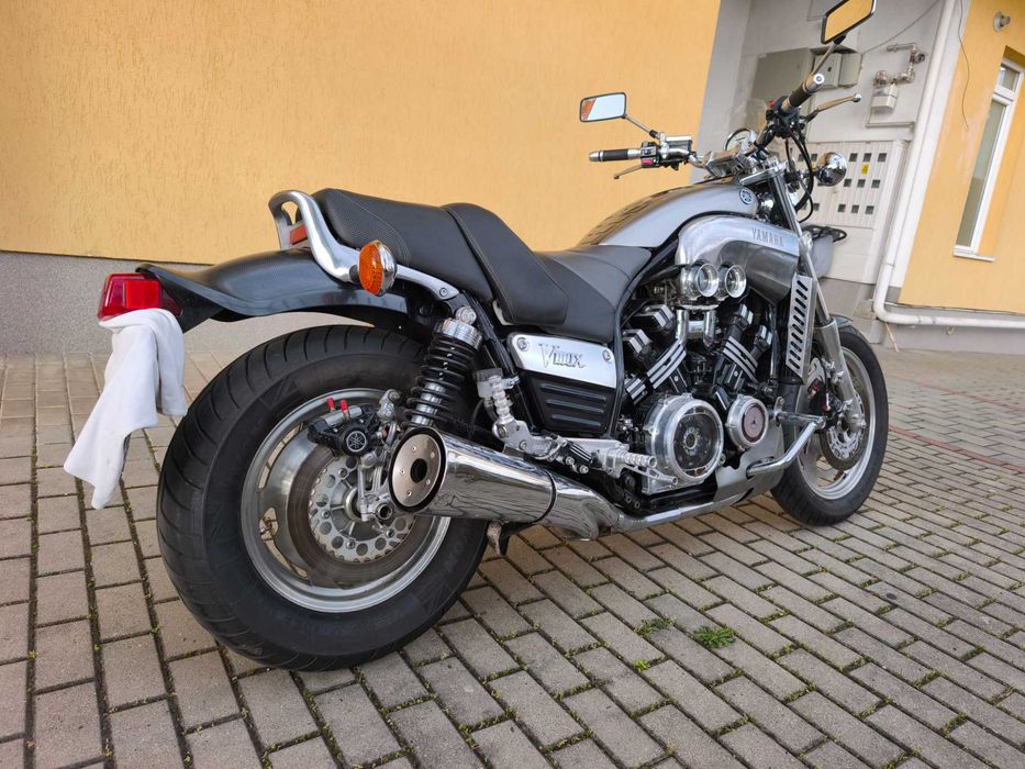 Vand motocicletă Yamaha Vmax