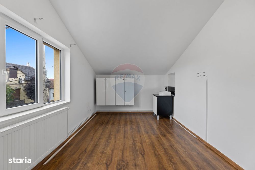 Spațiu comercial P+E | 130 mp | Vad comercial excelent | Zona Intim