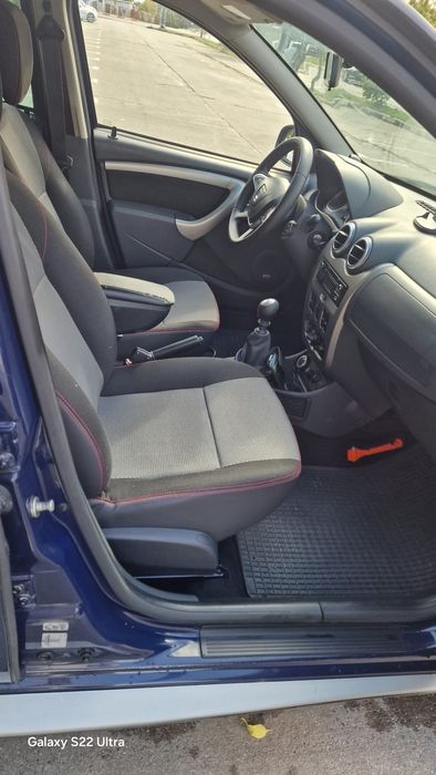 Vana Dacia Duster 4X4 GPL
