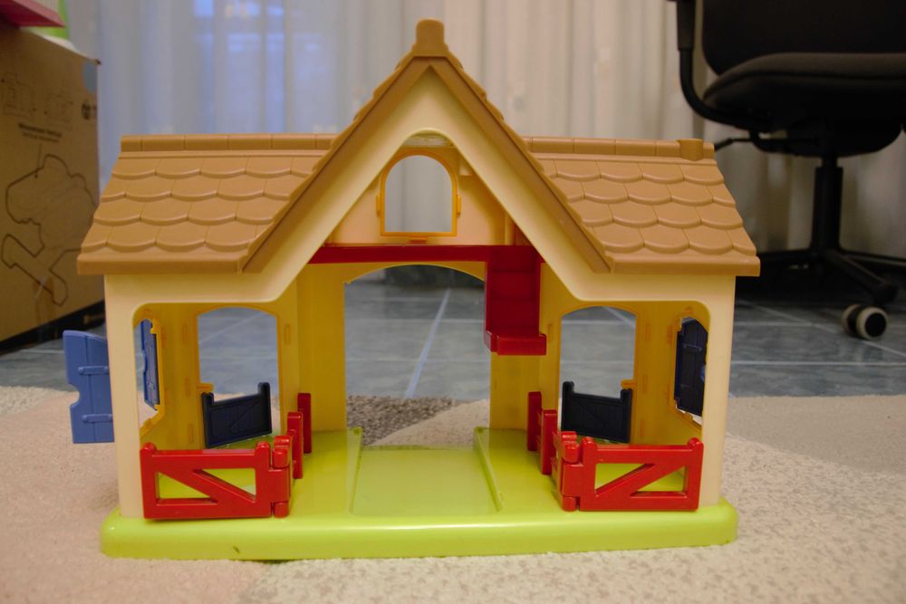 Ferma caluti ELC + Masina de facut paste Play- Doh