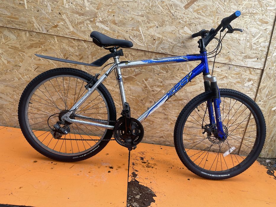 Bicicleta apollo frana pe disc cadru de aluminiu roti 26”