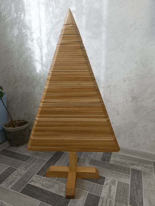 Ёлка из лиственницы