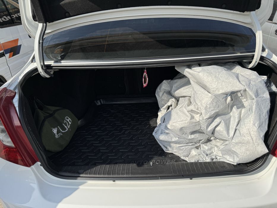 Lacetti 1.8 ideal  85000 probeg  1 qo’l haydalgan aybi yoq urilmagan