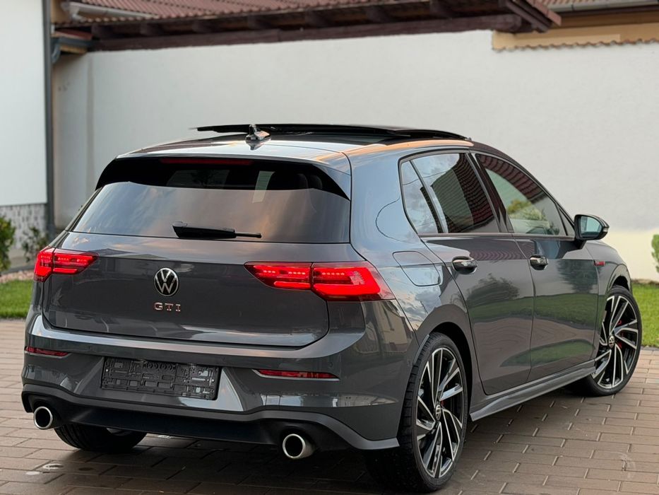 VOLKSWAGEN Golf 2021 — imagine 4