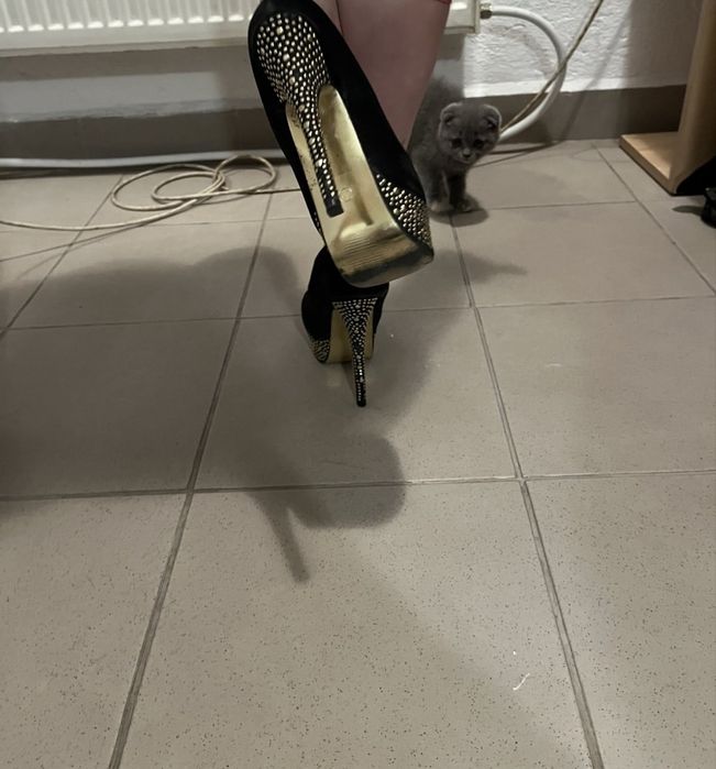 Висок ток дамски токчета