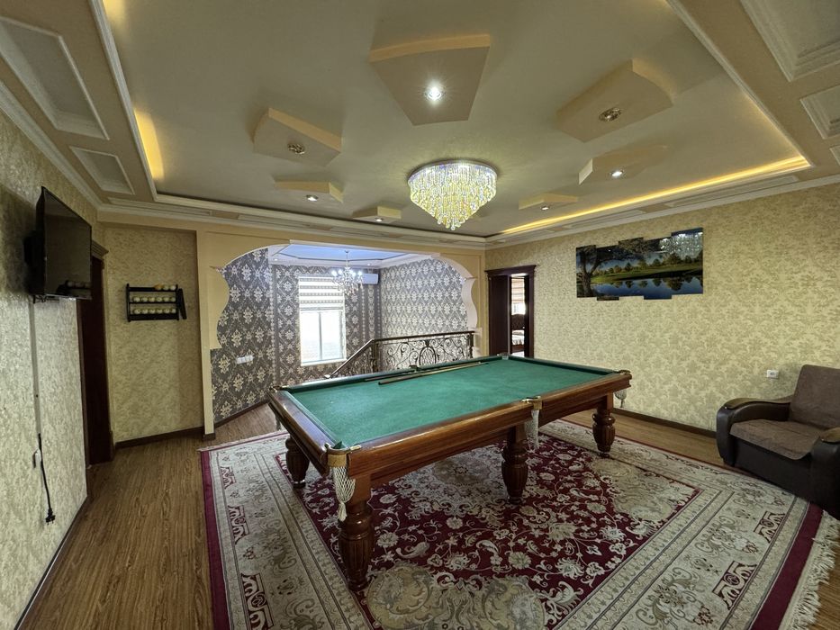 Yozning issiq kunida dam olish uchun fayzli dachamizga marhamat!