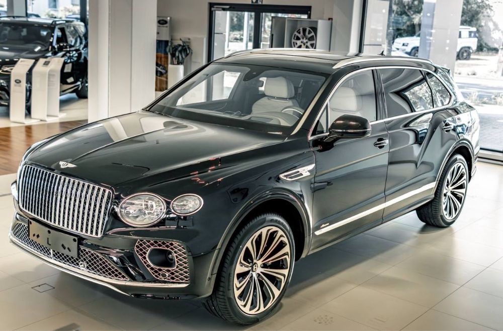 Bentley Bentayga EWB Azure First Edition  2026