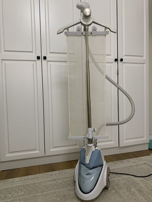 Отпариватель с вешалкой