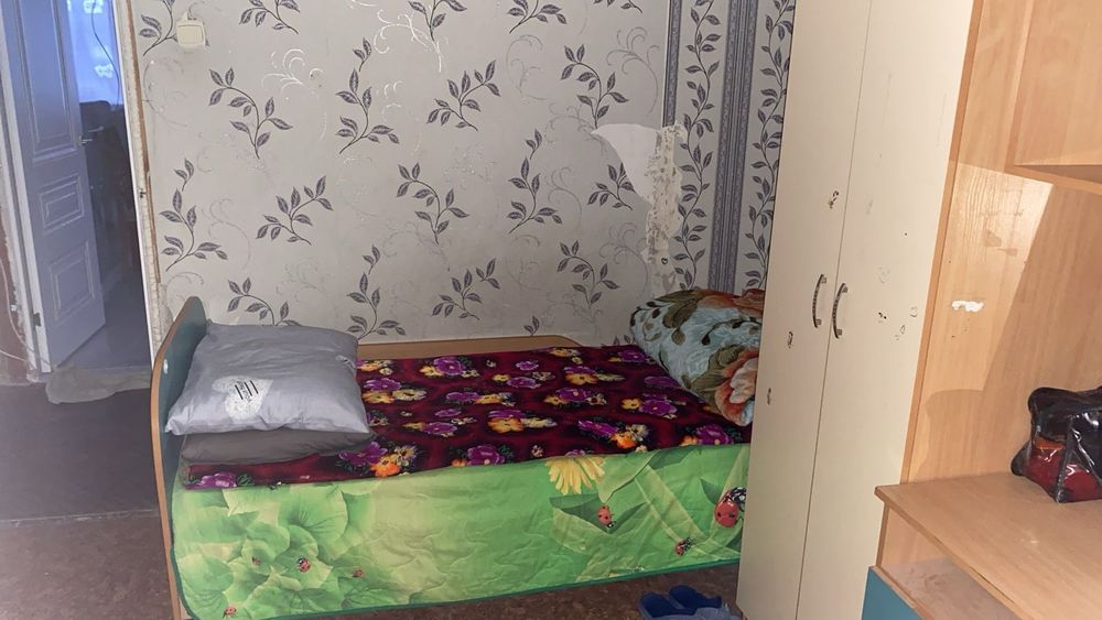 Продам спальный гарнитур