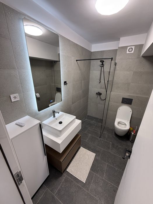 Vand apartament 2 camere Tineretului Floresti