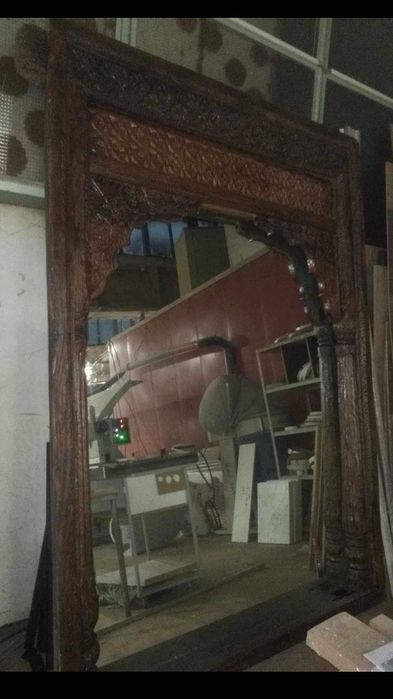 Уникално огледало от портална индийска врата