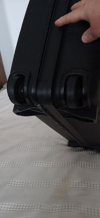 Valiză/troler mare Samsonite cu roți și tija de tragere , rigid